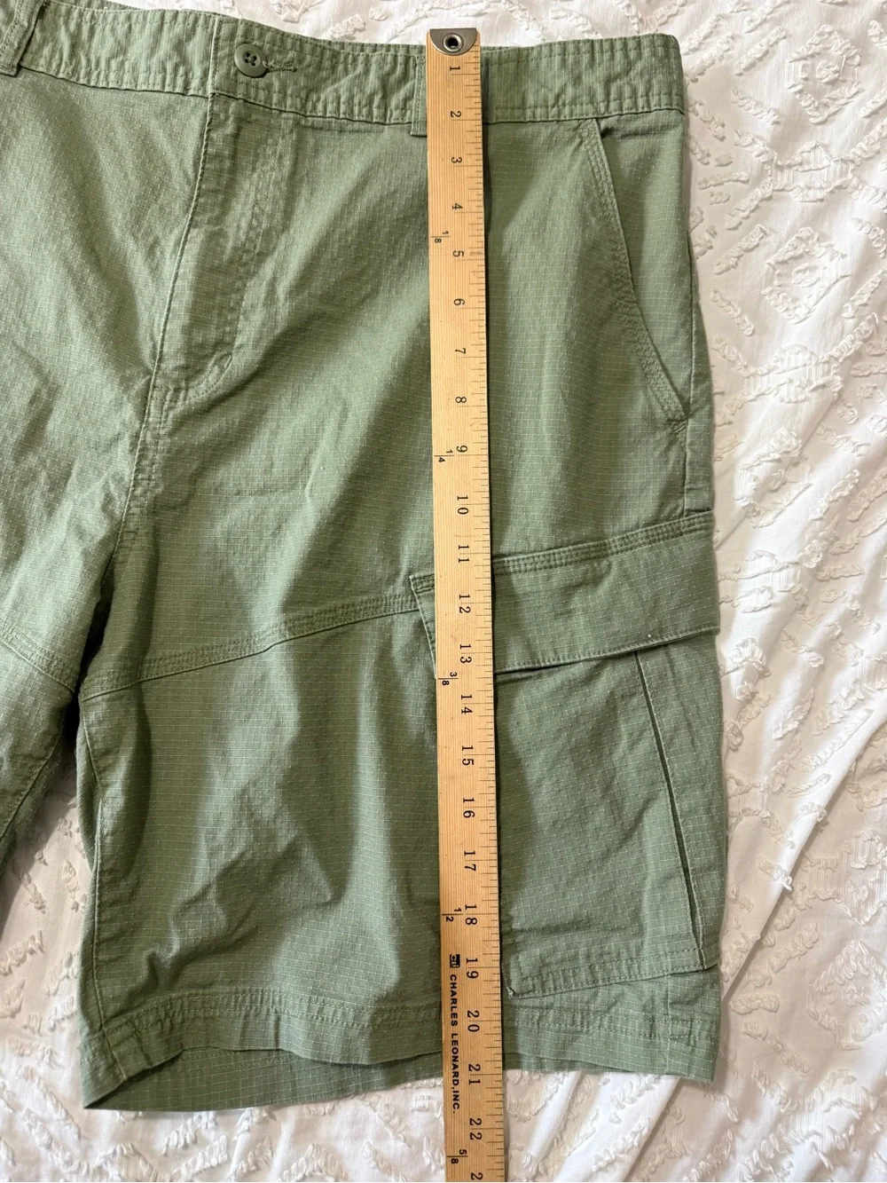 Edgar + Ash Green Cargo Men’s Shorts 9 Inch Inseam Size XL 40